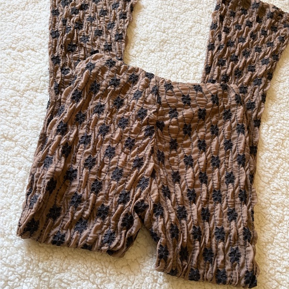 Brand new without tag Free People Margo lace overlay flare pants size XS. - Picture 7 of 8